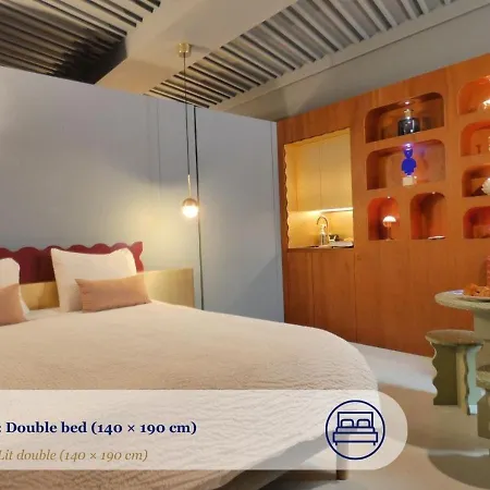Neptune - Escape With Sauna - By Mon Petit Fare Apartment